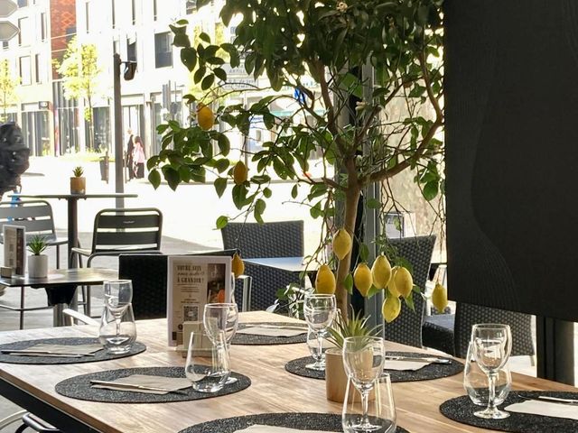 Brasserie & By Debourg Traiteur 