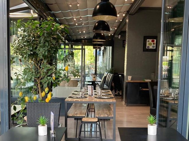 Brasserie & By Debourg Traiteur 