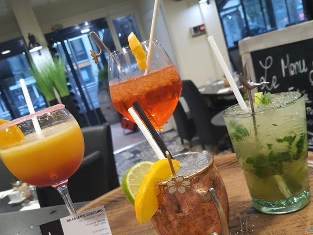 Brasserie & By Debourg Traiteur 