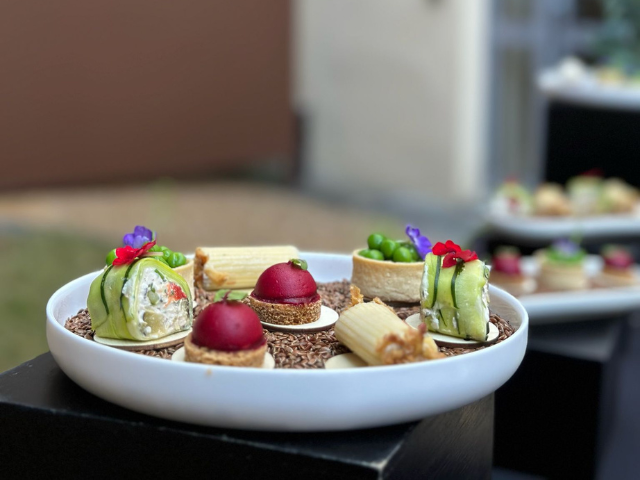 Brasserie & By Debourg Traiteur 